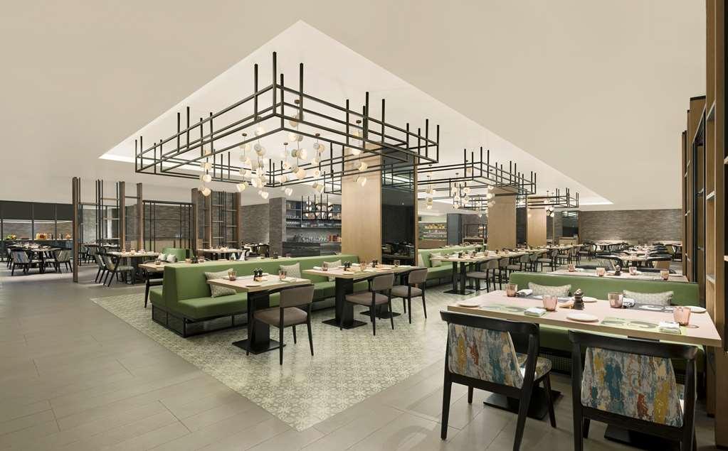 Hotel Hilton Garden Embassy Manyata Business Park