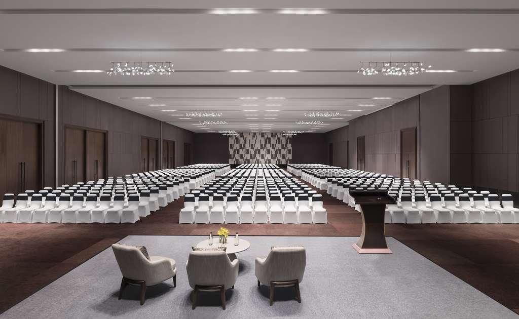 Hilton Embassy Manyata Business Park Hotel Bangalore