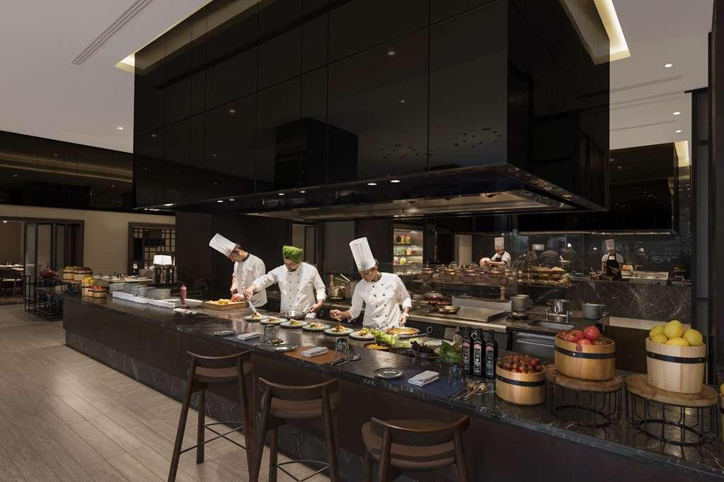 Hilton Embassy Manyata Business Park Hotel