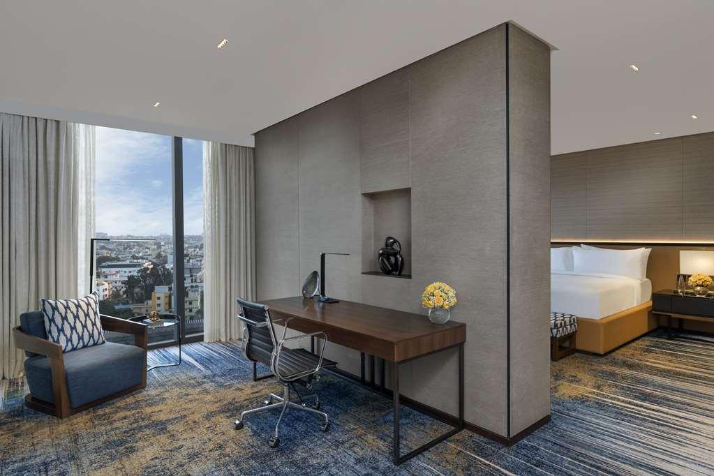 Hilton Embassy Manyata Business Park Hotel