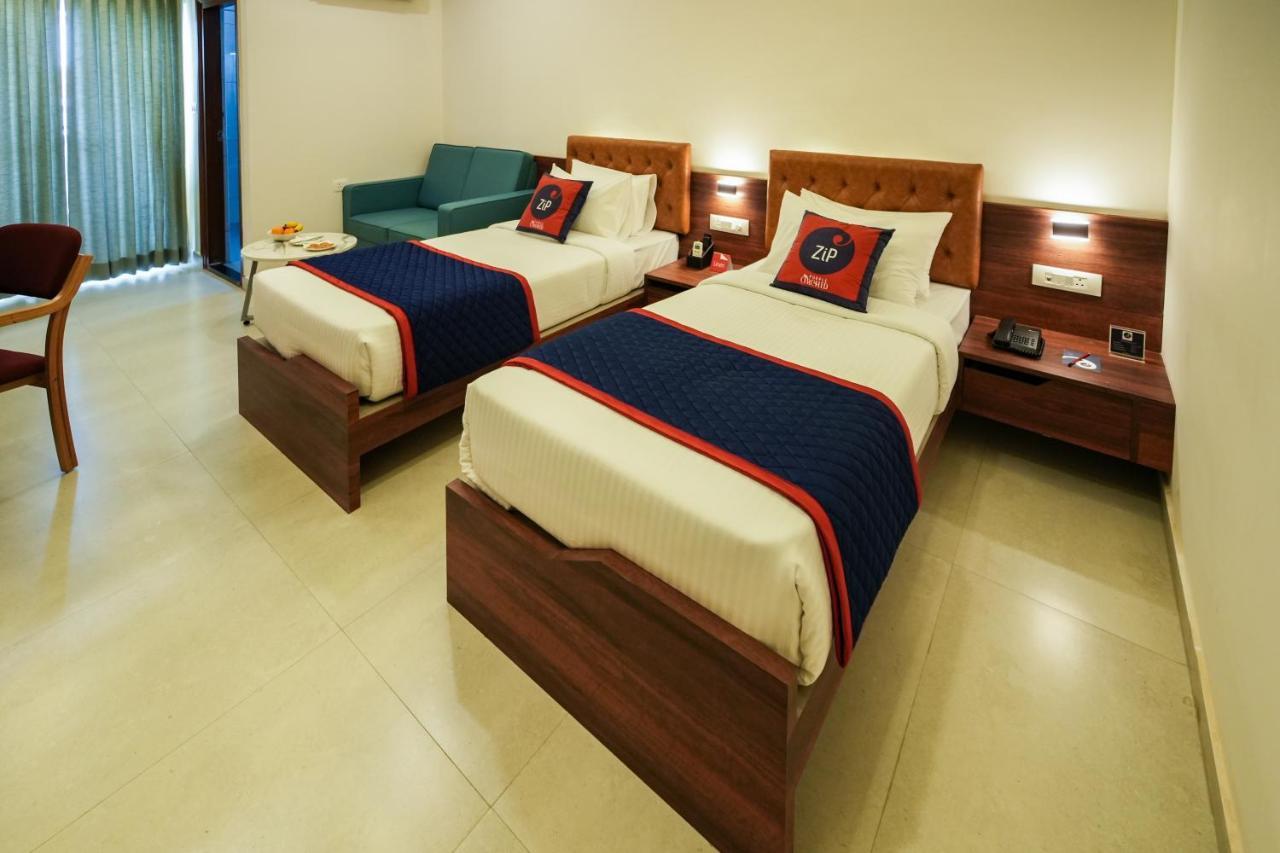Zip By Spree Purpleorchid Whitefield Hotel 4*