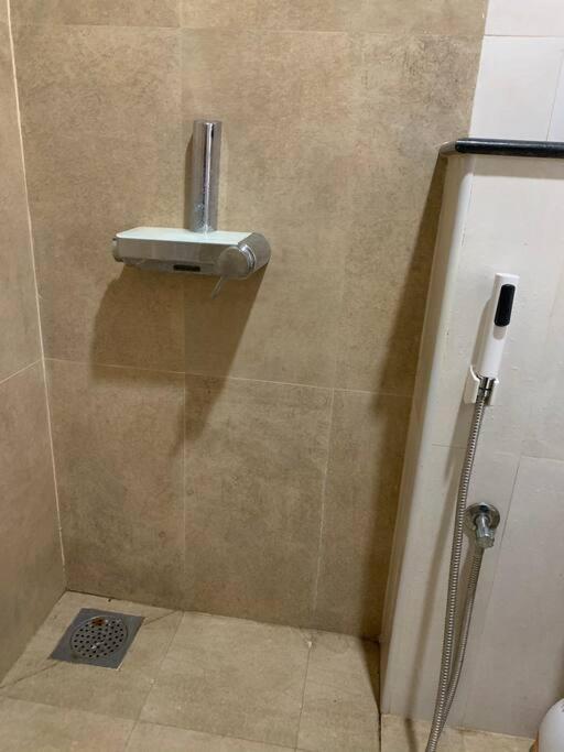Posh Couple Friendly Near Itpl, Whitefield Apartment