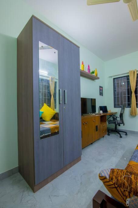 Awesome On 3rd Floor *