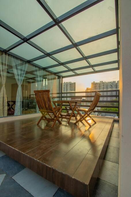 Apartment Awesome On 3rd Floor