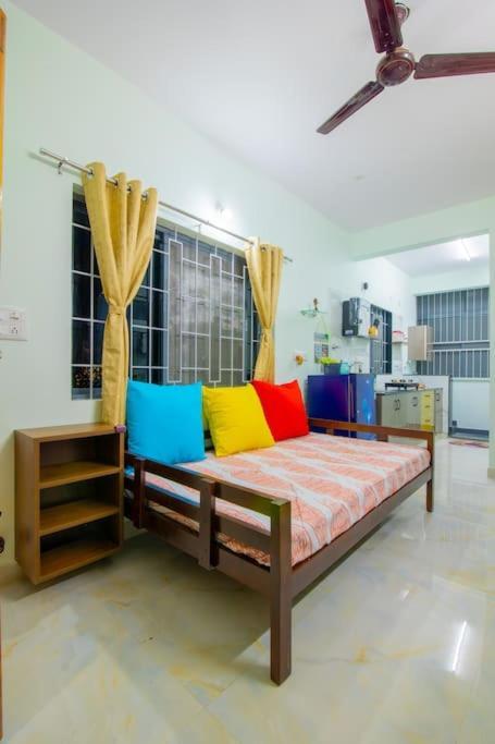 Awesome Unit In 2nd Floor Apartment