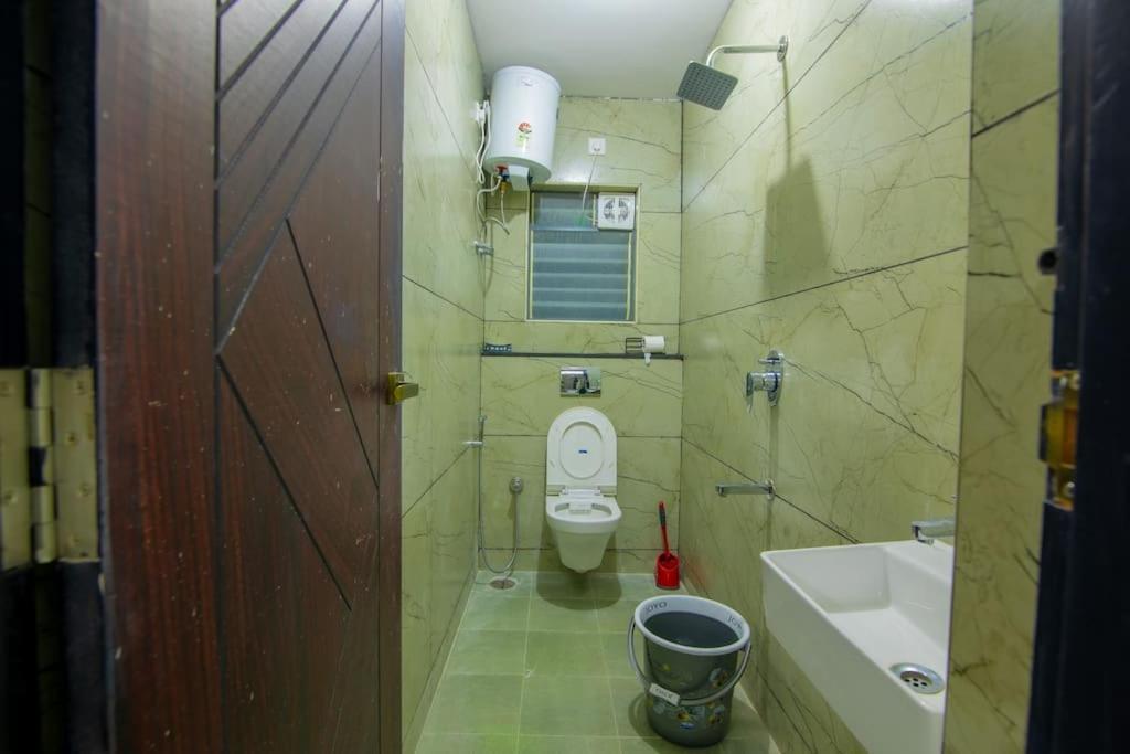 Apartment Awesome Unit In 2nd Floor *
