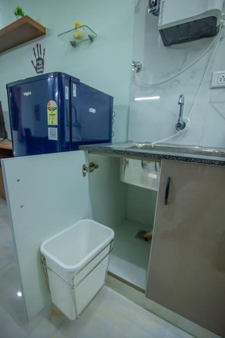 Apartment Awesome Unit In 2nd Floor *
