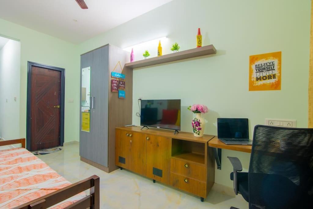 Awesome Unit In 2nd Floor Apartment Bangalore