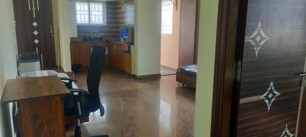 Cheerful 1bedroom House In 3rd Floor Apartment