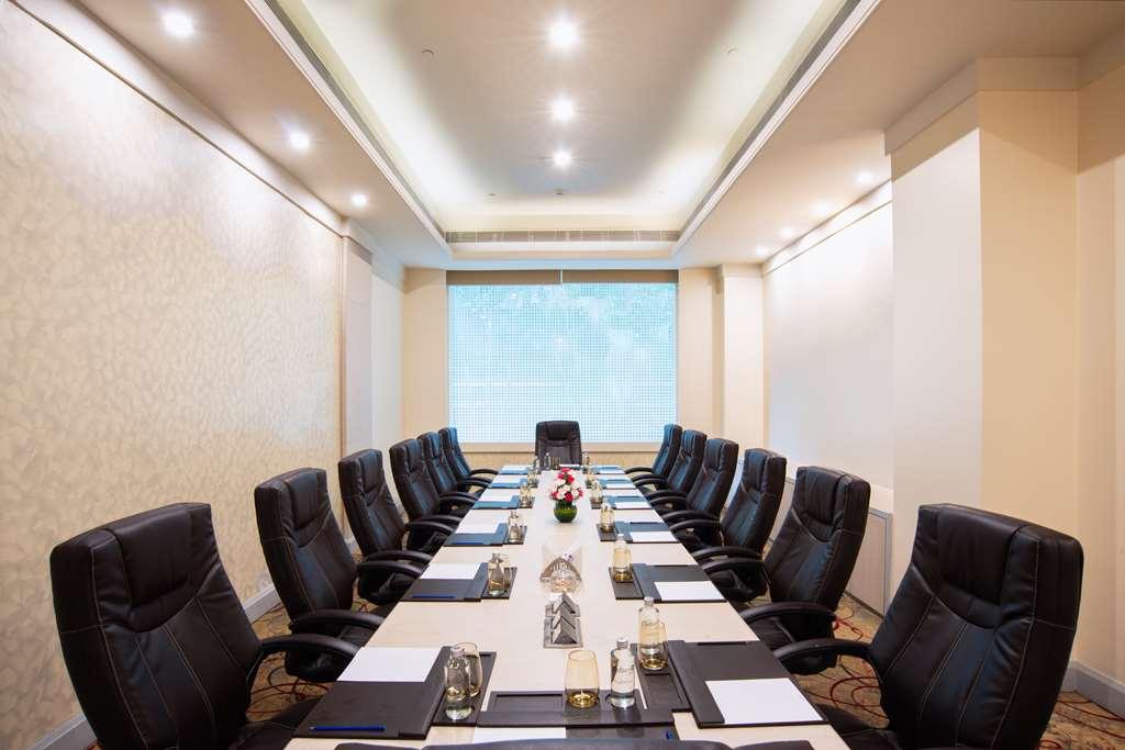 Hotel Radisson Blu Outer Ring Road