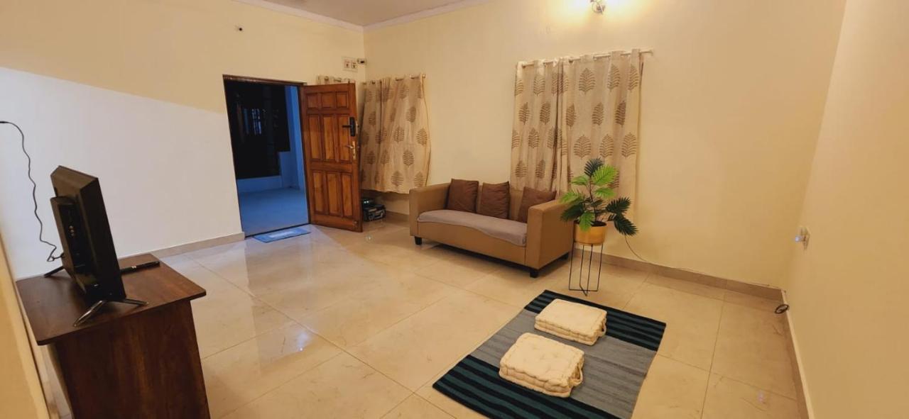 Away From In The Heart Of The City, 2&3 Bhk Villas * Bangalore