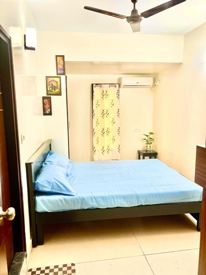 Puttaganesh Apartment *