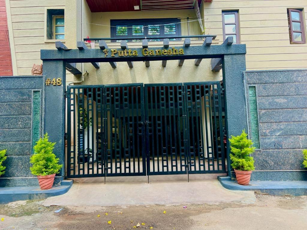 Puttaganesh Apartment