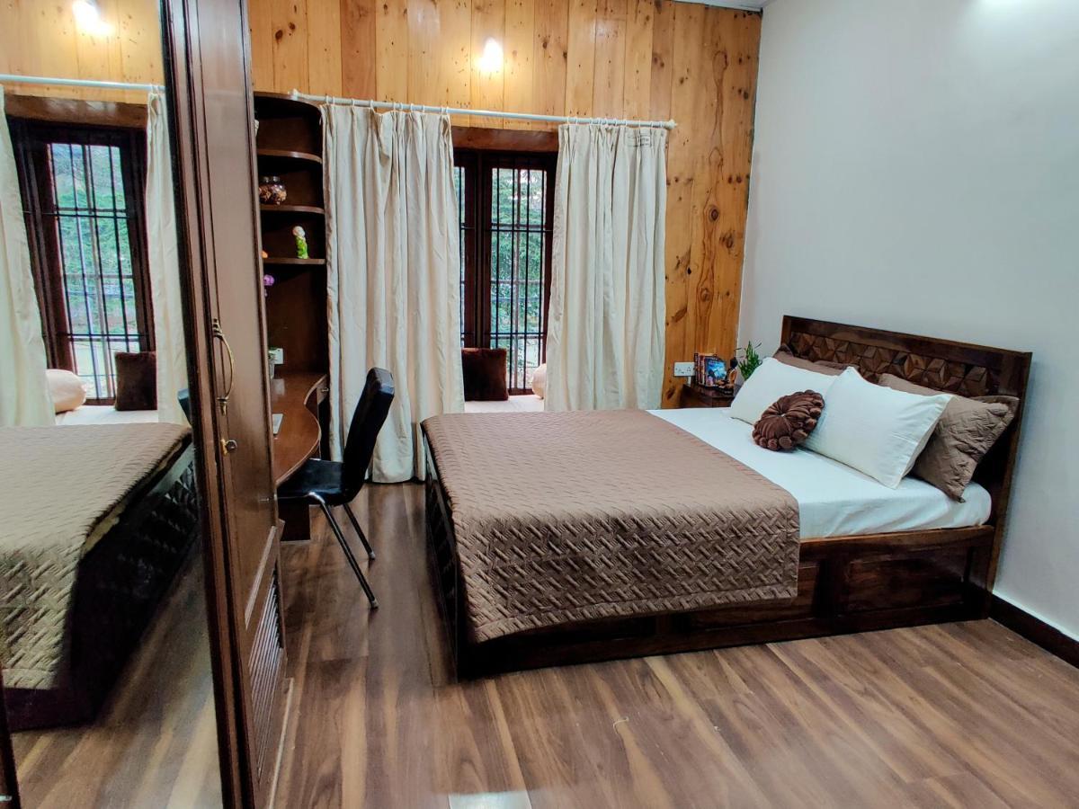 The Rustic Manor - Homestay