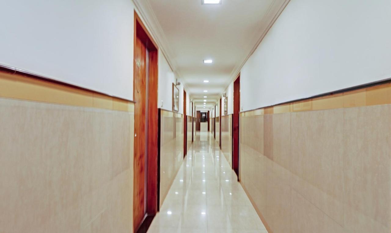 Hotel Treebo Suraksha