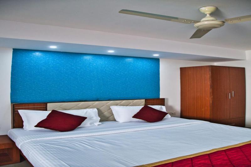Business Hotel