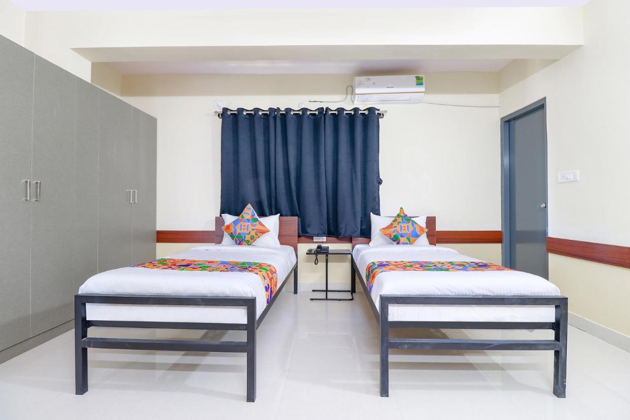 Banyan Tree Hotel 3*