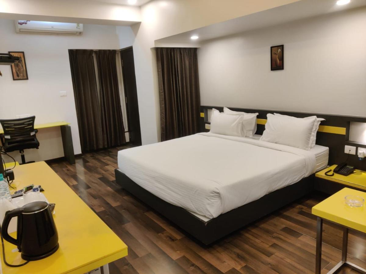 Bed & Breakfast Alpha Suites Bangalore