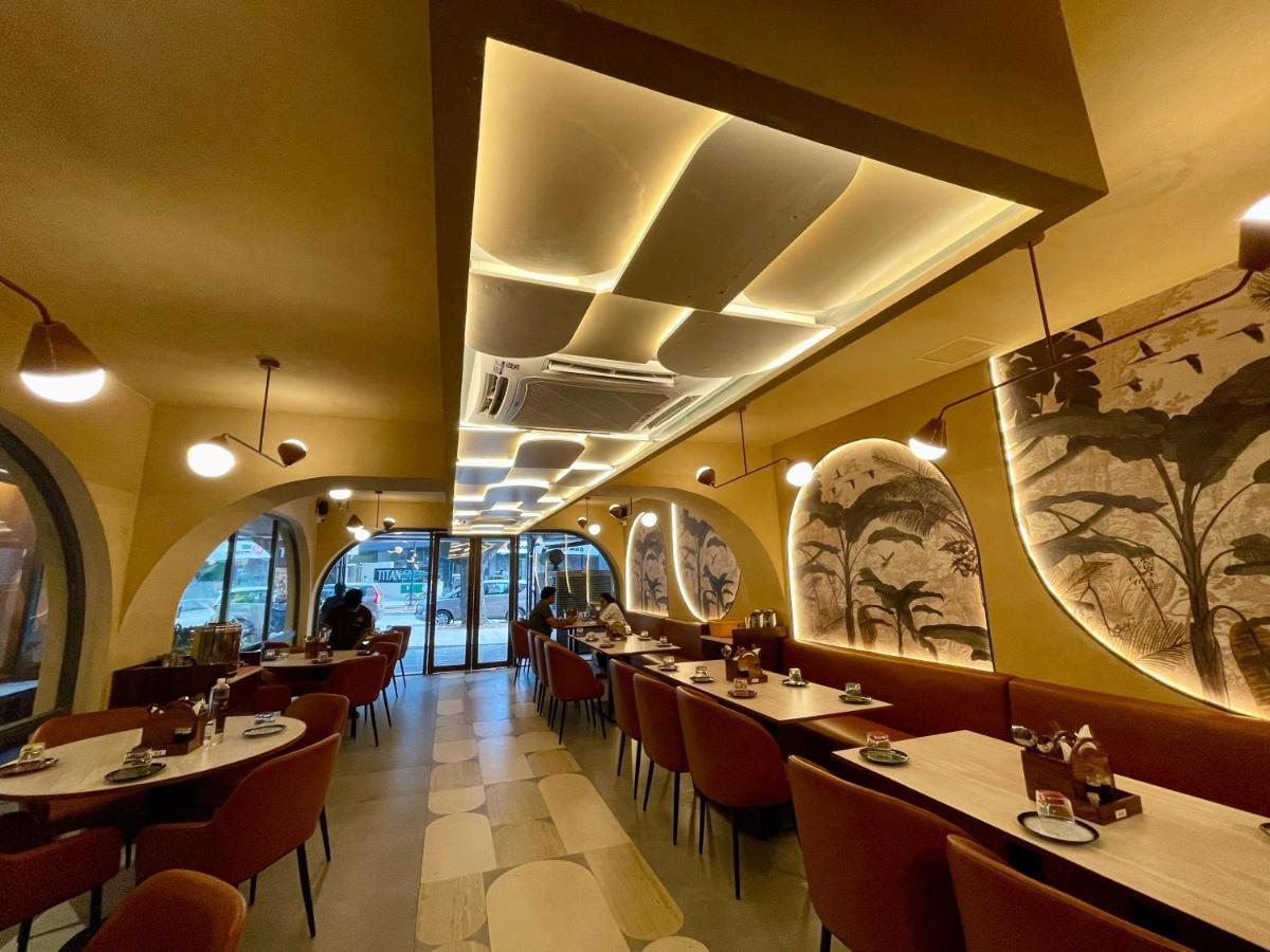 Hotel Le Grandeur *