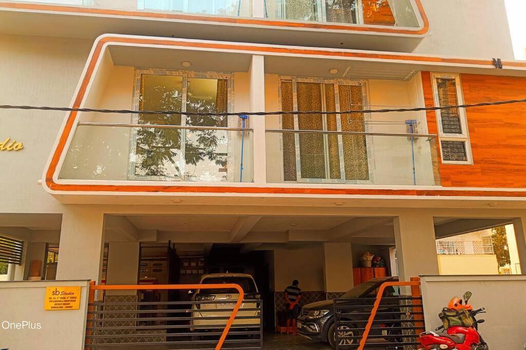 Compact Yet Beautiful 1bhk 103 * Bangalore