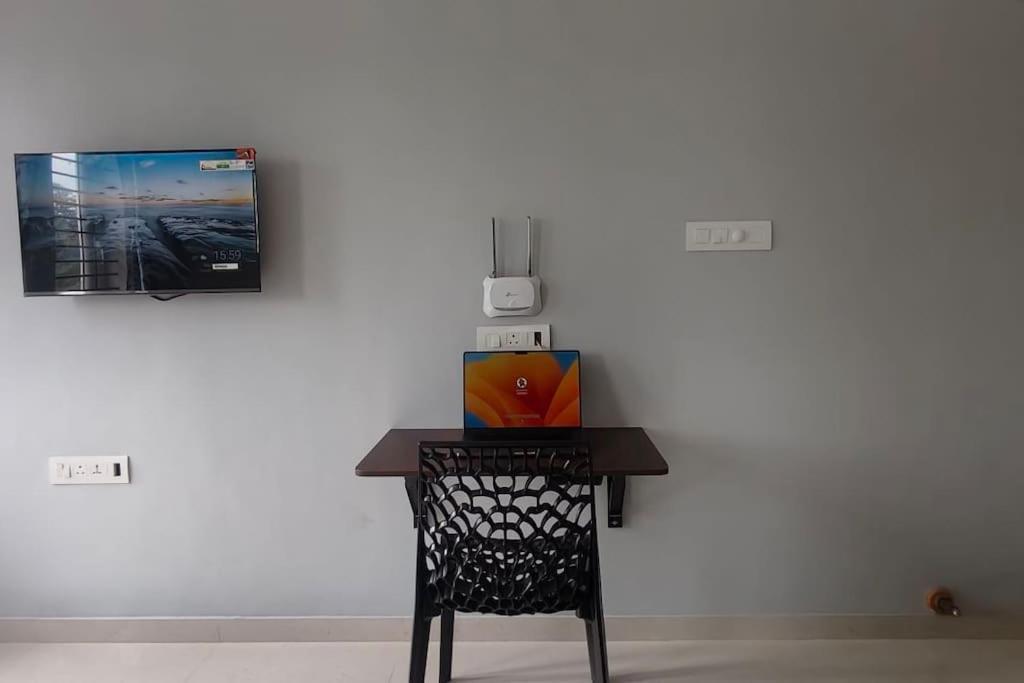 Apartment Compact Yet Beautiful 1bhk 402
