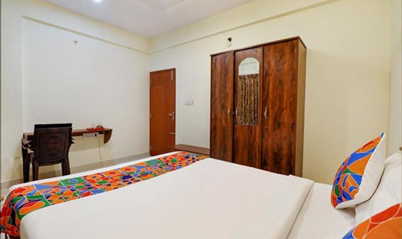 Hotel Fabhotel Kings And Bangalore