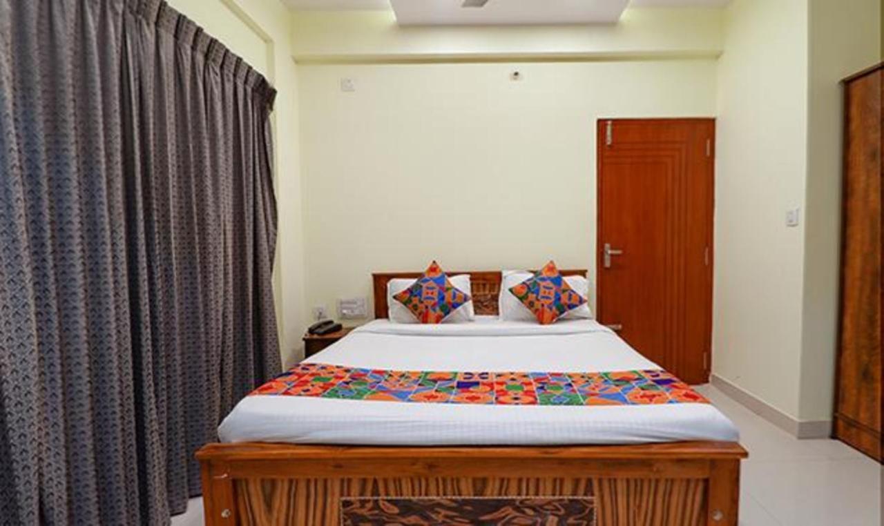 Fabhotel Kings And 3* Bangalore