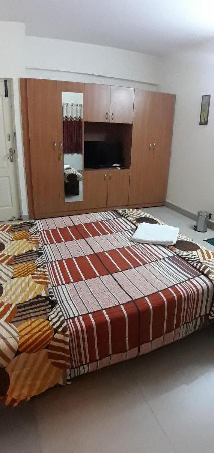 Service At Brookefield Apartment