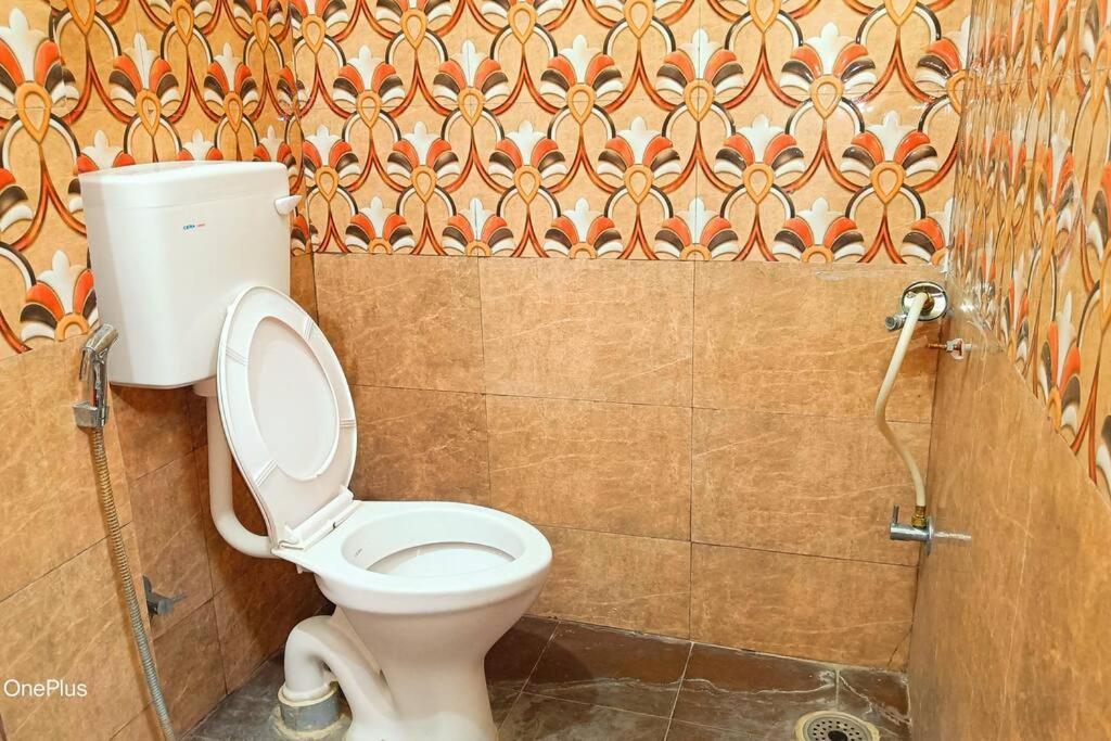 Apartment Attractive 2bhk On 3rd Floor Bangalore