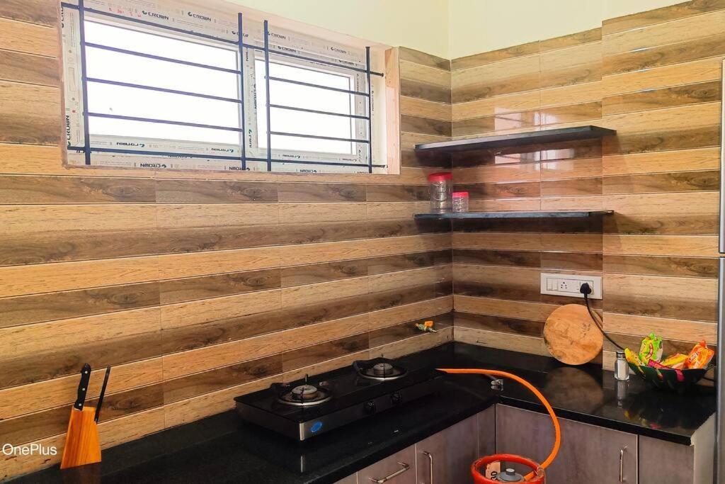 Attractive 2bhk On 3rd Floor * Bangalore