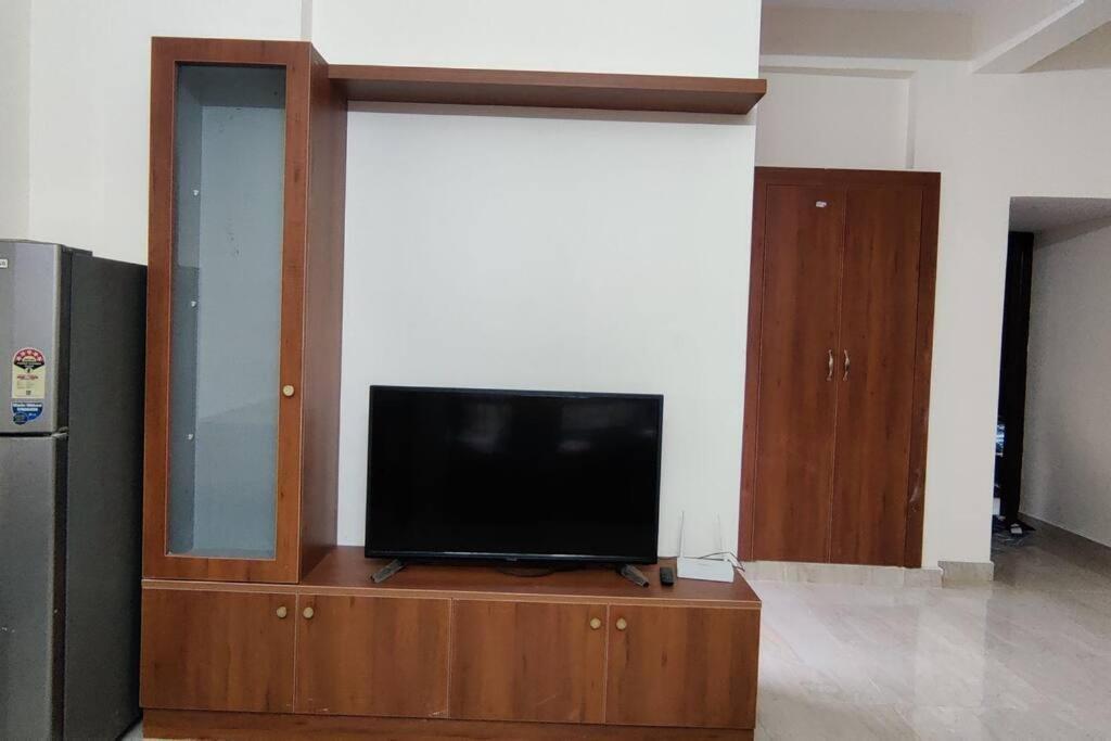 Attractive 2bhk Wid Kitchen&wifi