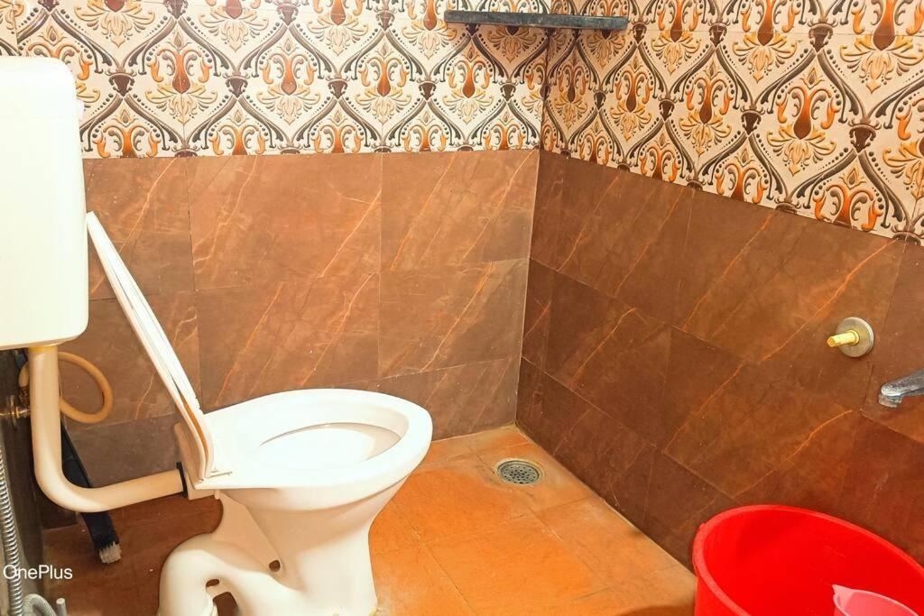 Attractive 2bhk On 3rd Floor Apartment Bangalore