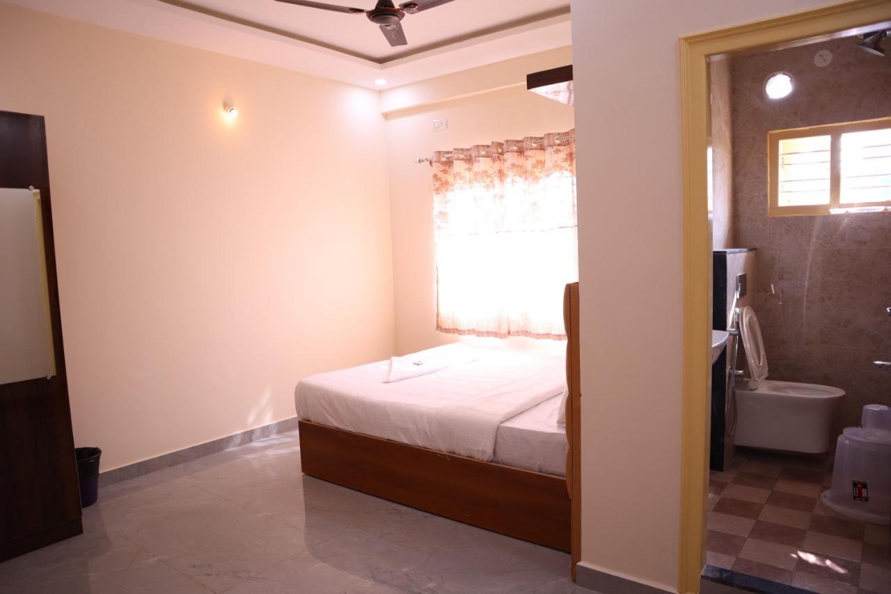 Hotel Smilestay Karanji Paradise Bangalore