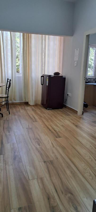 Chez Oly Furnished Vacation Apartment *