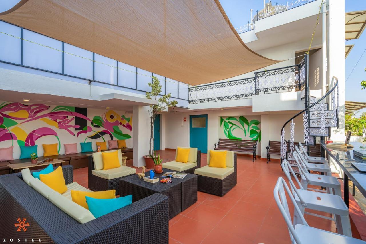 Hostel Zostel *
