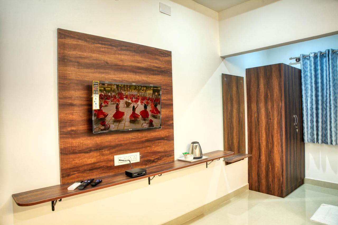 Inn Visa Transit With Airport Transfer *