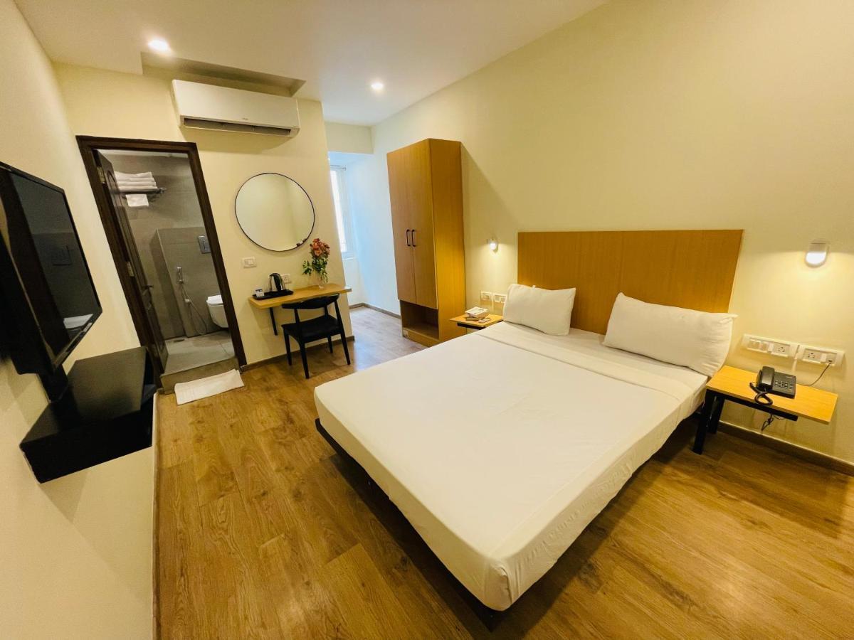 Sanctum Richmond Road 3*