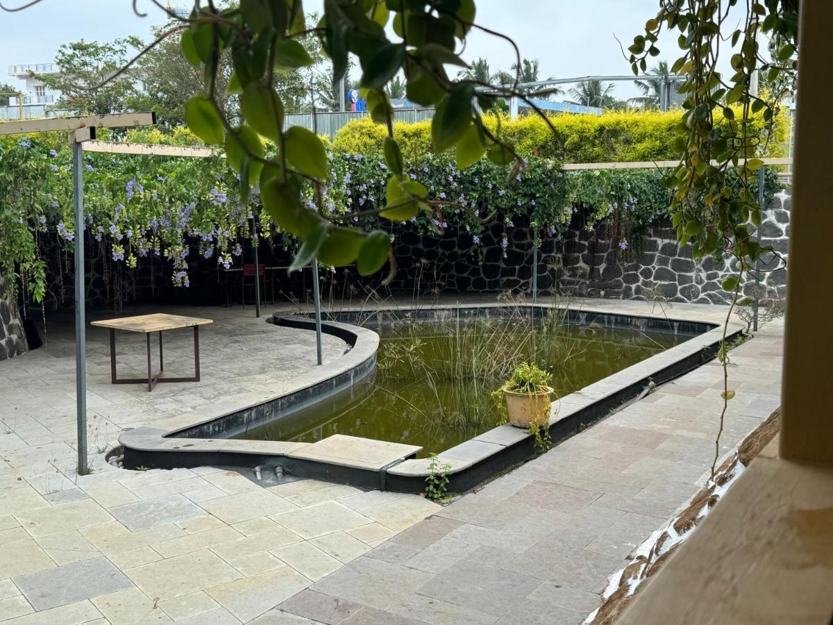Chikoo Farm Farm stay *