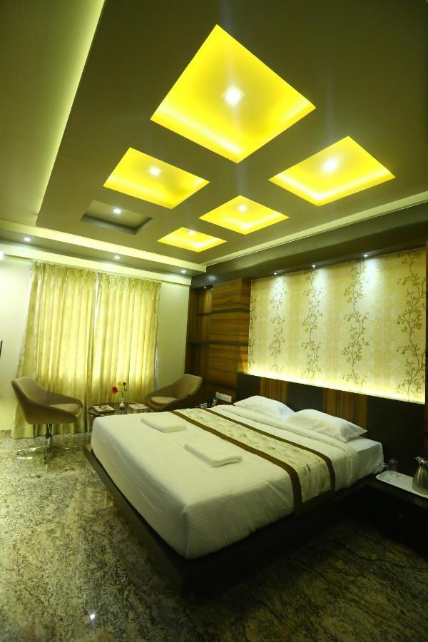 White Rock Hotel 3*