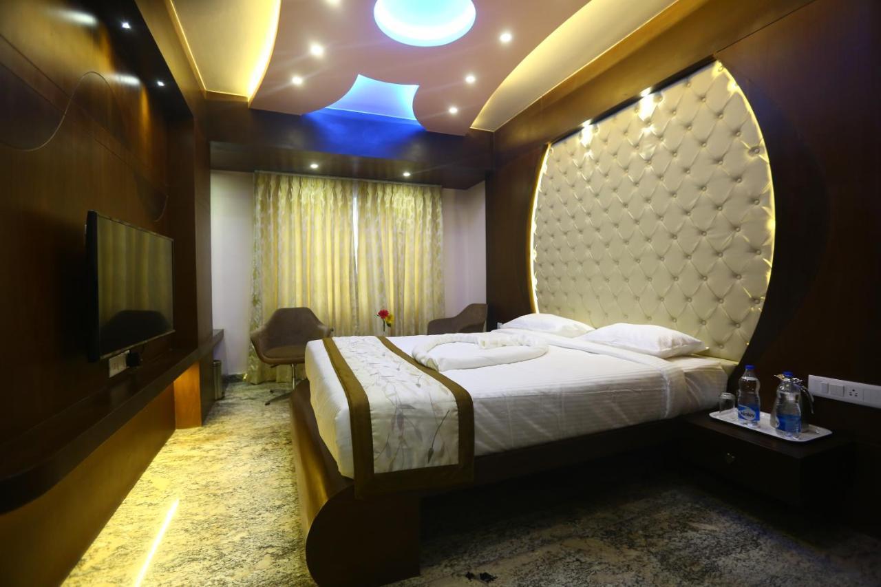 White Rock Hotel 3*
