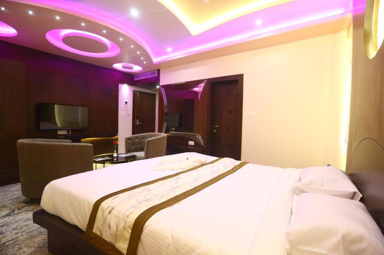 White Rock Hotel 3*