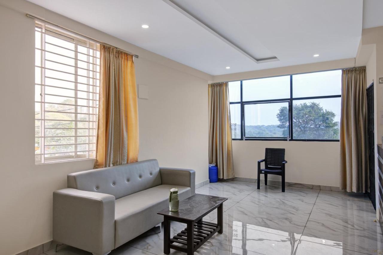 Hotel Oyo V G Grand Bangalore