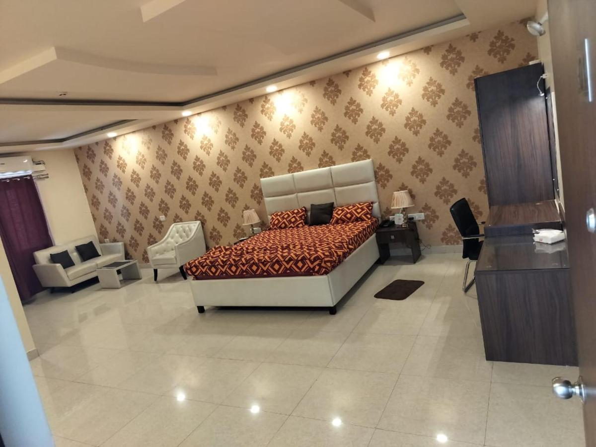 Stellar Homes *