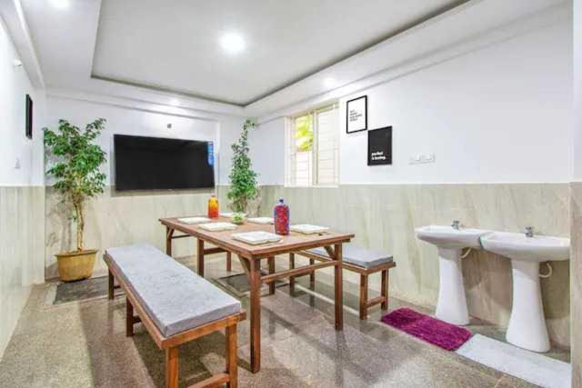 Oyo Helloworld Sarjapur Hotel