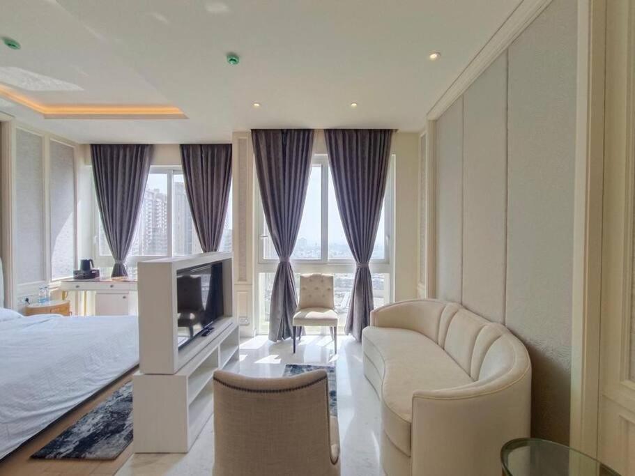 Apartment Luxury Leela Apartment, Near Airport,manyata Tech Park