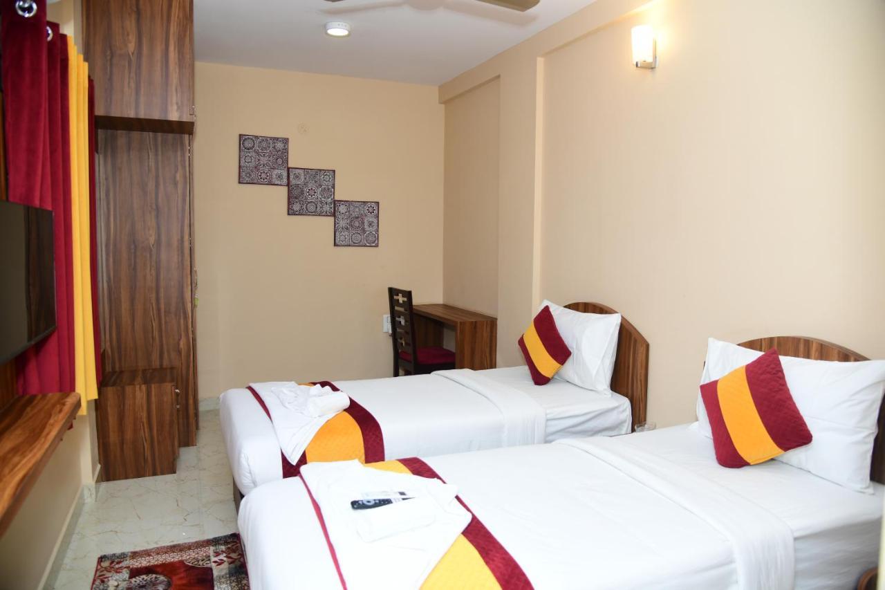 1 Rk Ac With Open Terrace Manyata Tech Park Apartment *