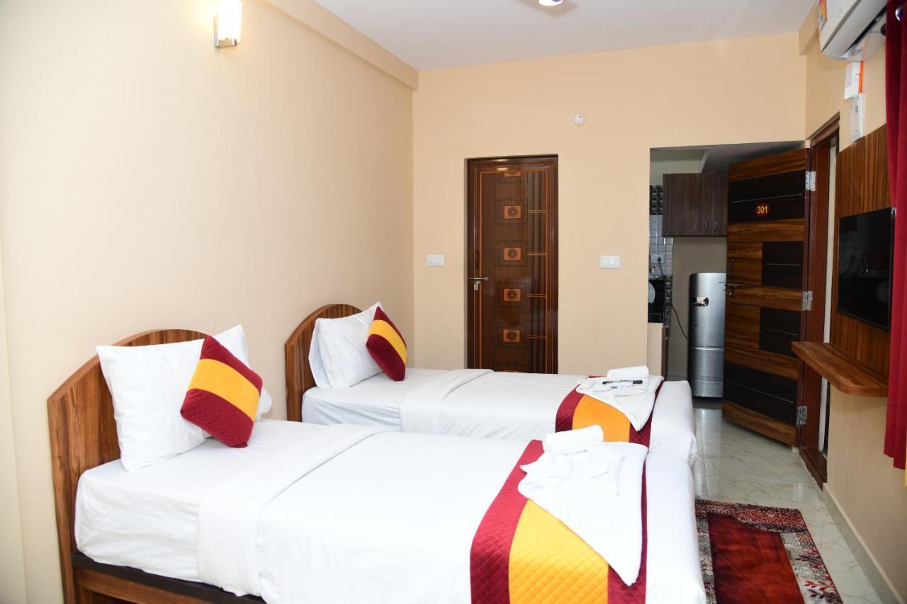 1 Rk Ac With Open Terrace Manyata Tech Park Apartment *