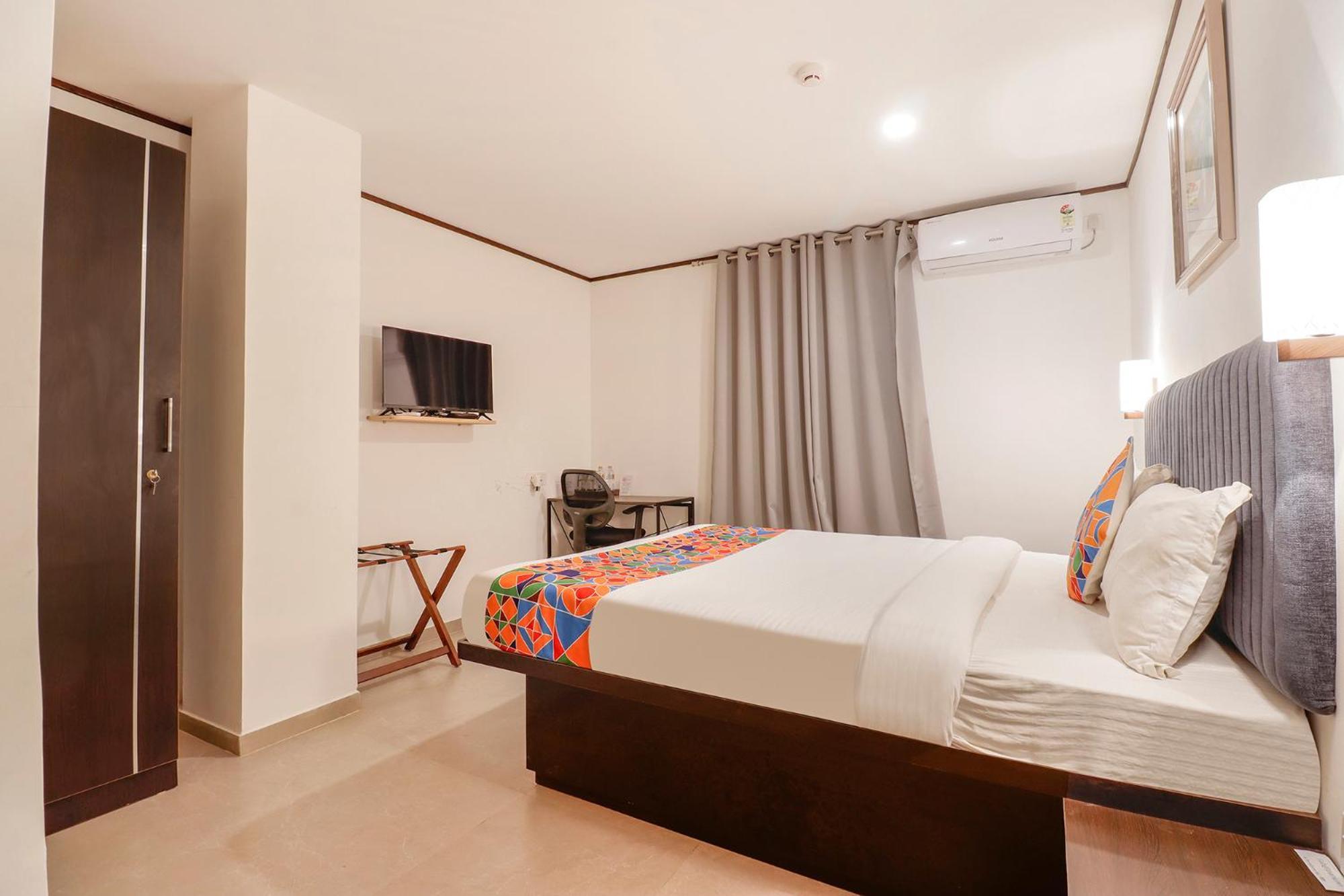 Hotel Fabhotel Park - Indiranagar