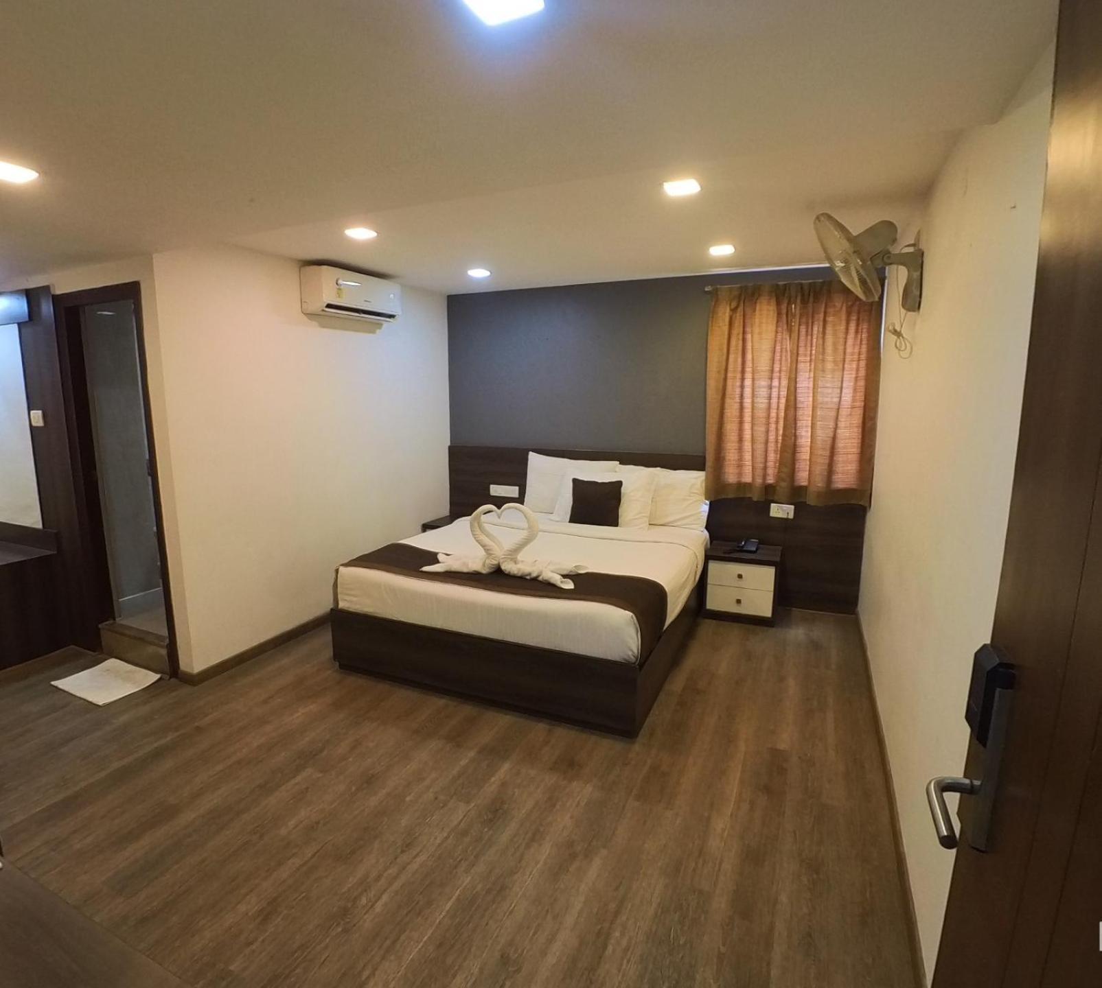 Hotel Royal - Electronic Bangalore