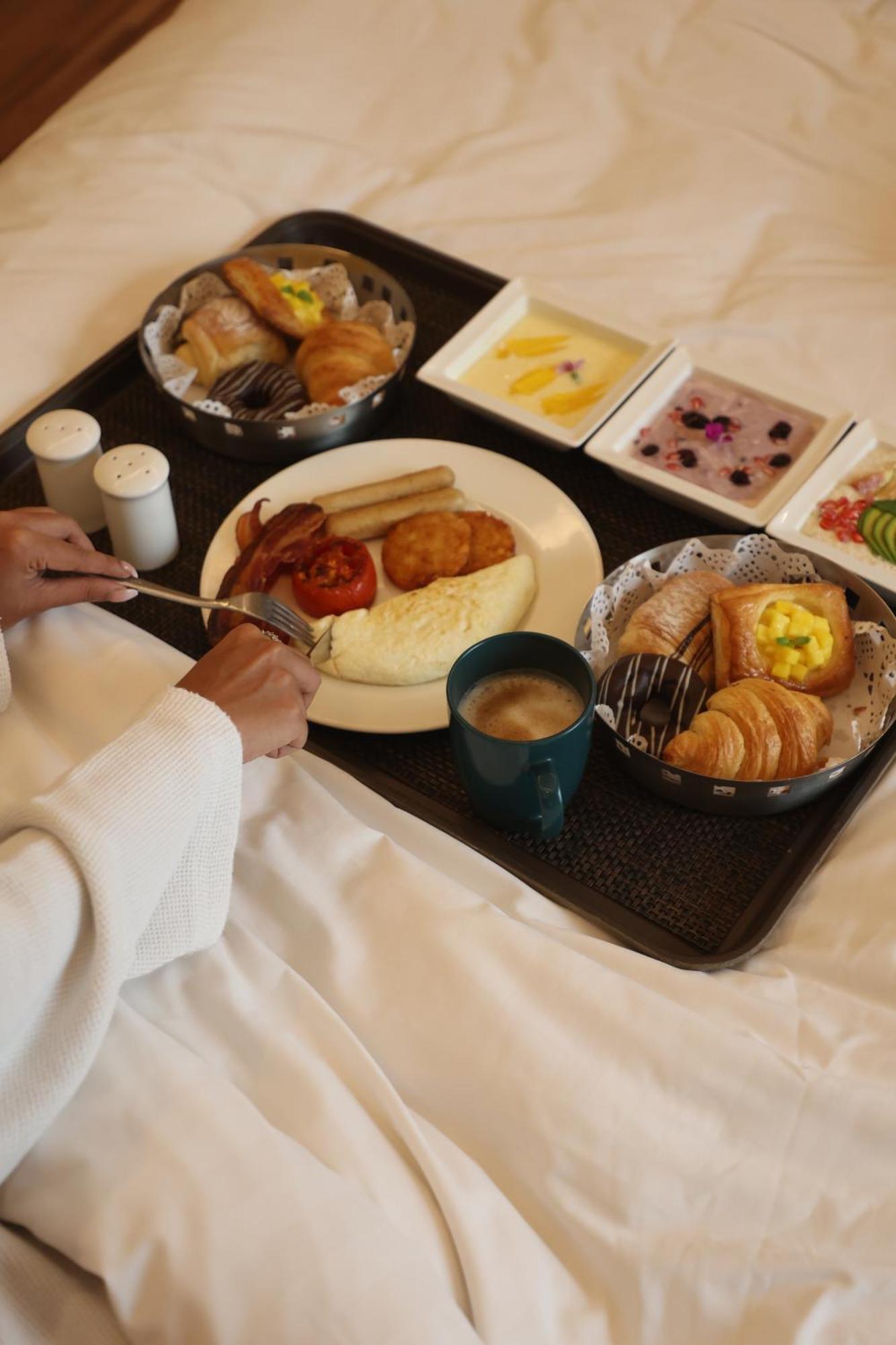 Courtyard By Marriott Hebbal 5*